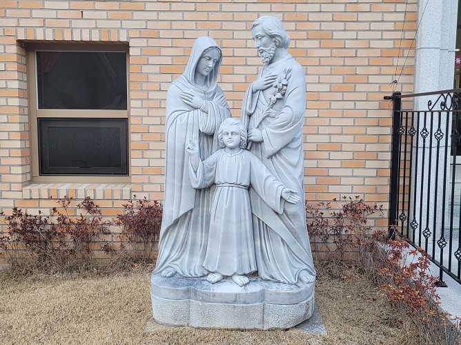 대전 문화동성당 주보성인 ; 성가정