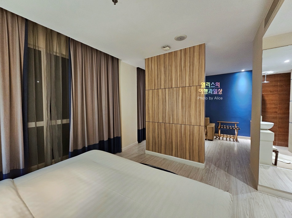 머큐어 코타키나발루 시티센터 슈페리어 룸