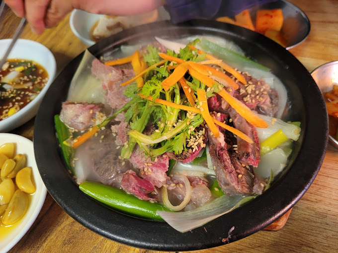 수유동 계곡 육개장 '샘터마루'