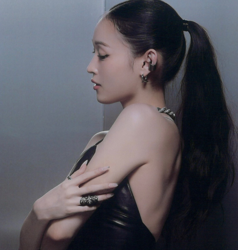 올데이프로젝트 애니 프로필 09