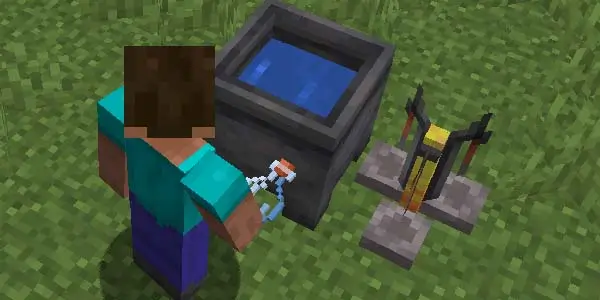 가마솥에서 물병에 물을 채울 수 있습니다.