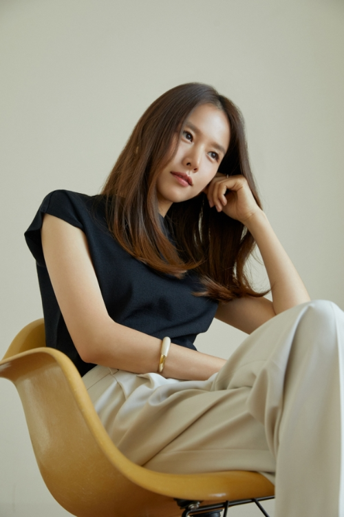 조윤희 사진