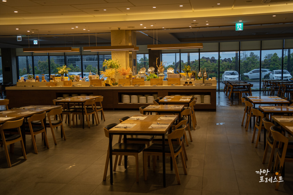 중문 더본호텔 탐모라 분위기