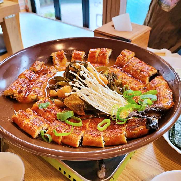 생생정보 인천 청라 파김치 장어 전골 맛집