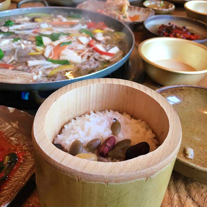 생생정보 강원 동해 27년 전통 버섯 불고기 전골 맛집