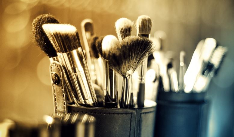 미국 직장인 메이크업 트렌드 관련 사진