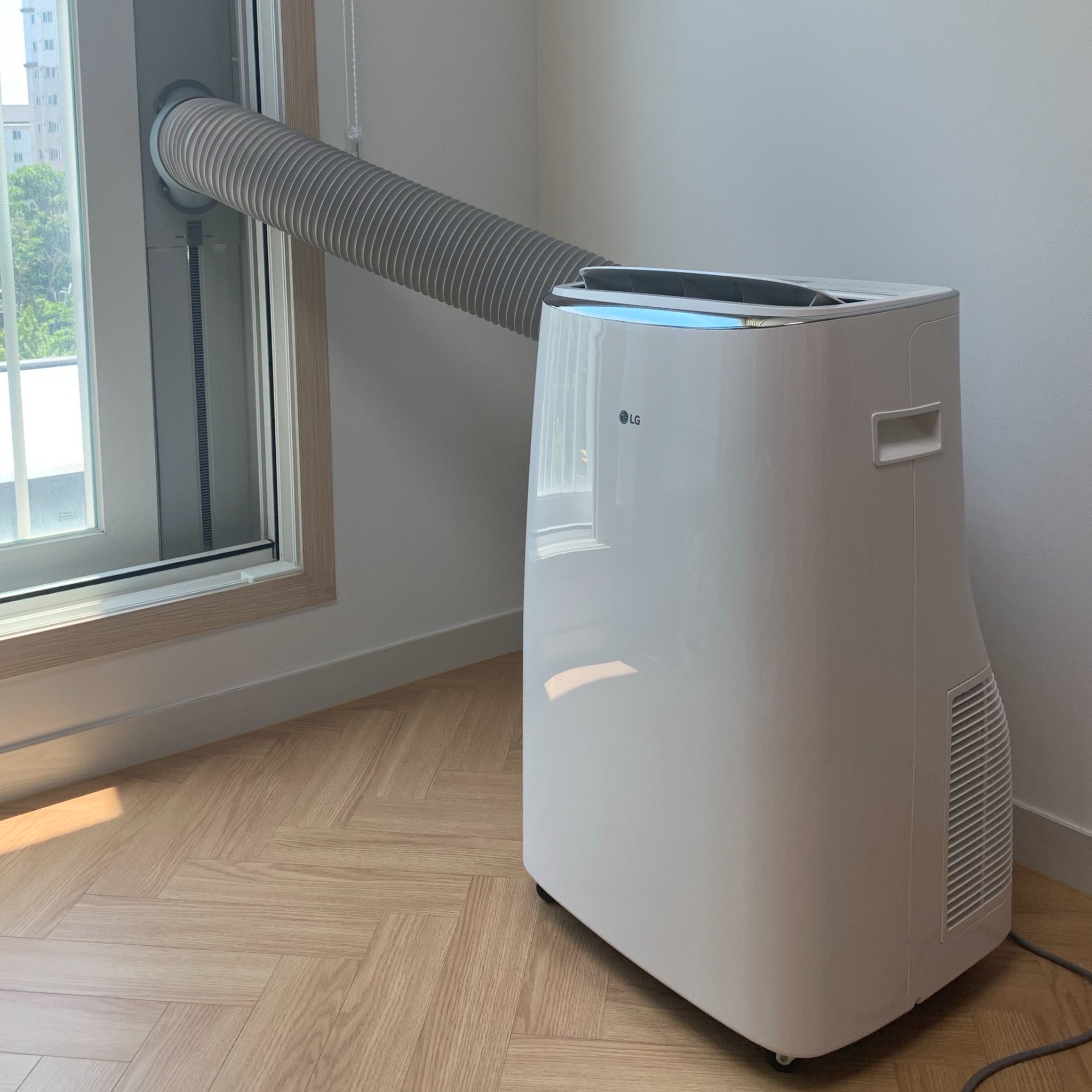 LG 휘센 이동식에어컨