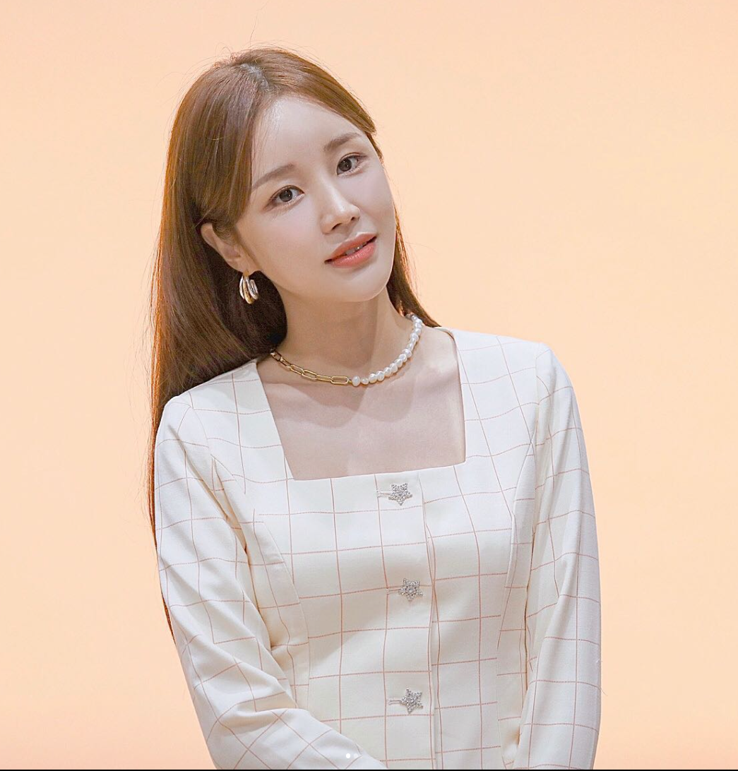 윤진이 결혼