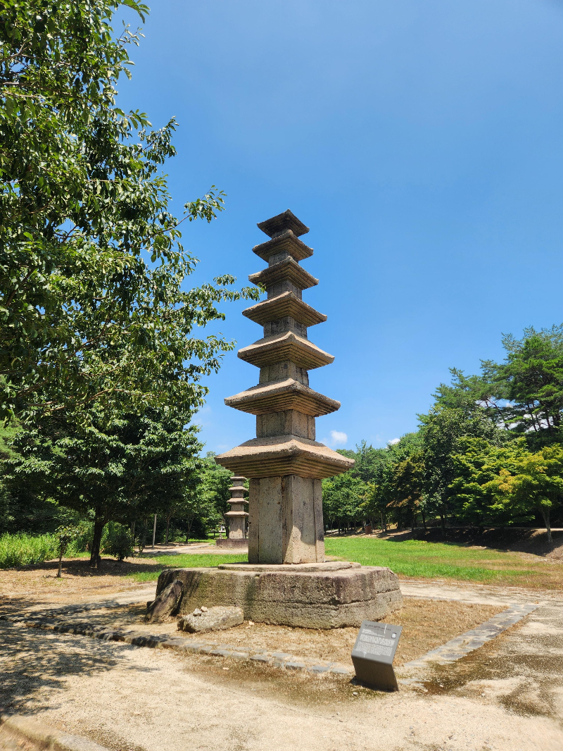 화순 운주사 석탑