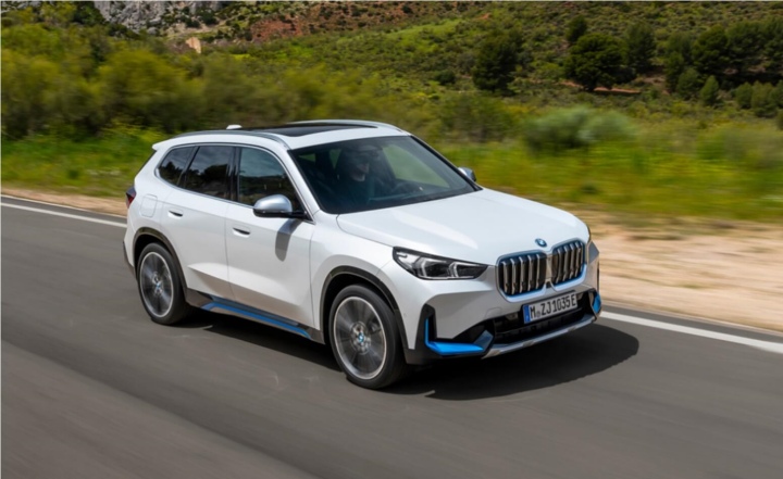 bmw ix1 외관 2