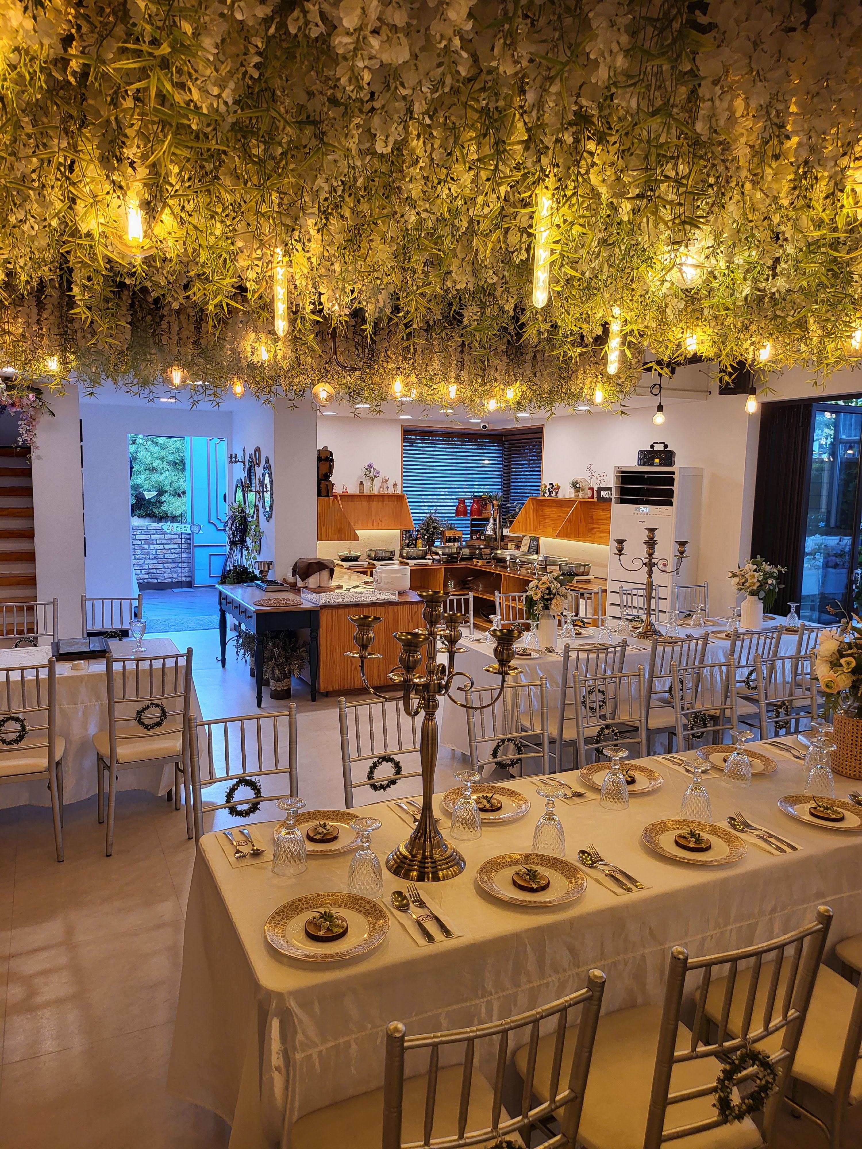 강남웨딩홀-아모르하우스-식사-뷔페-연회장