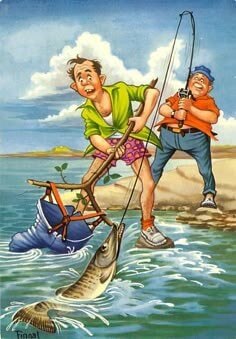 큰-물고기가-잡히고-한명이-뜰채로-고기를-잡으려는-모습