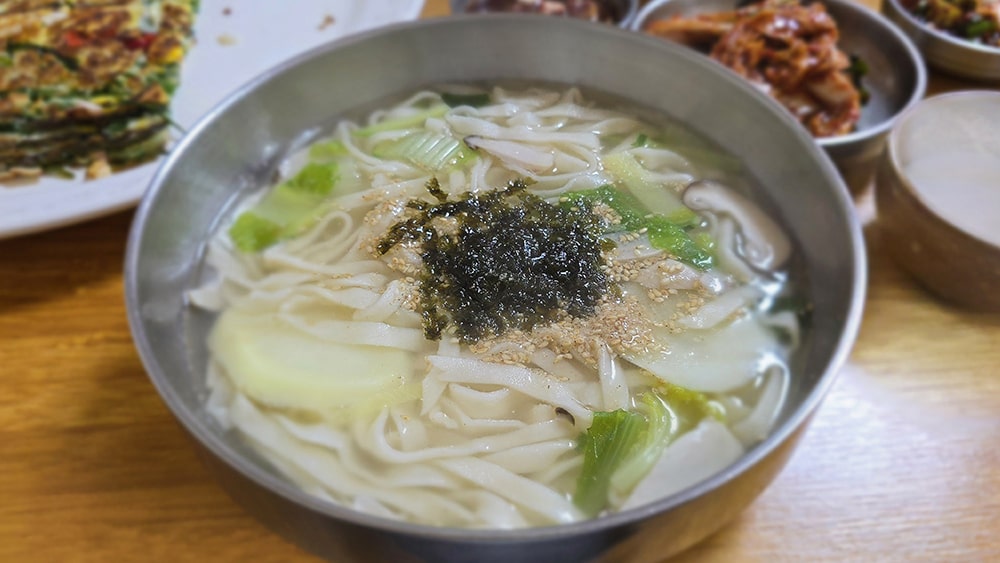파동 산마루손칼국수-12