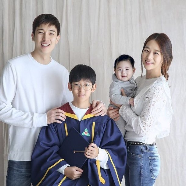 장신영 나이 프로필 키 결혼 이혼 재혼 남편 강경준 인스타 화보 과거 드라마 영화 레전드