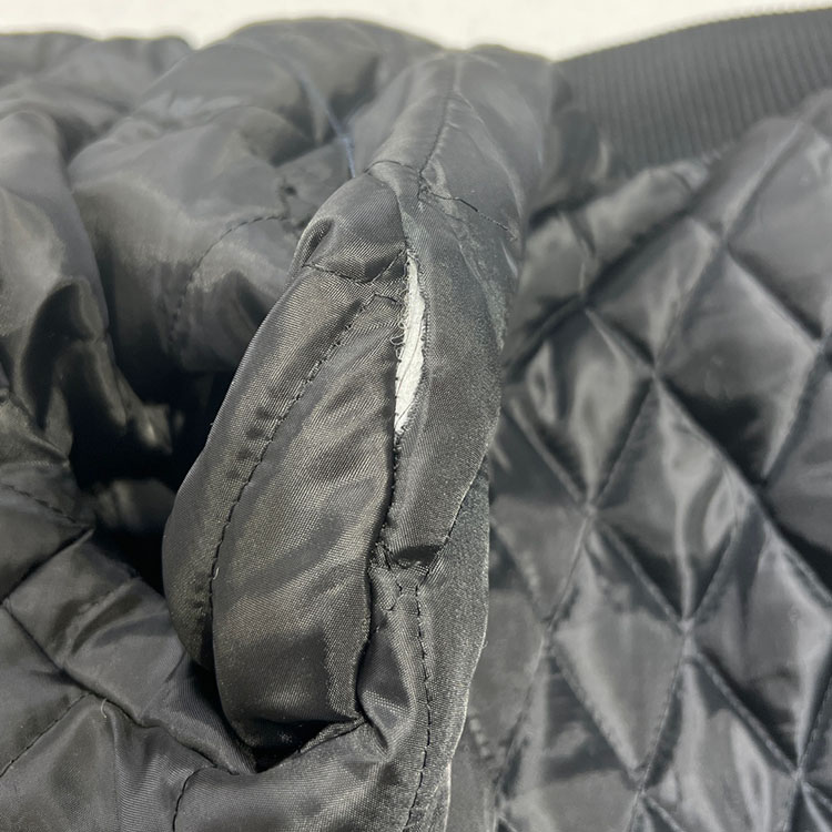 안쪽 봉제선 시접빠짐 사진