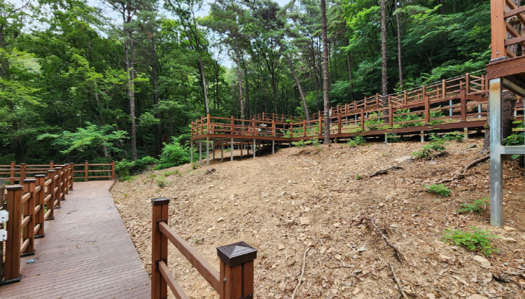 무봉산 자연휴양림