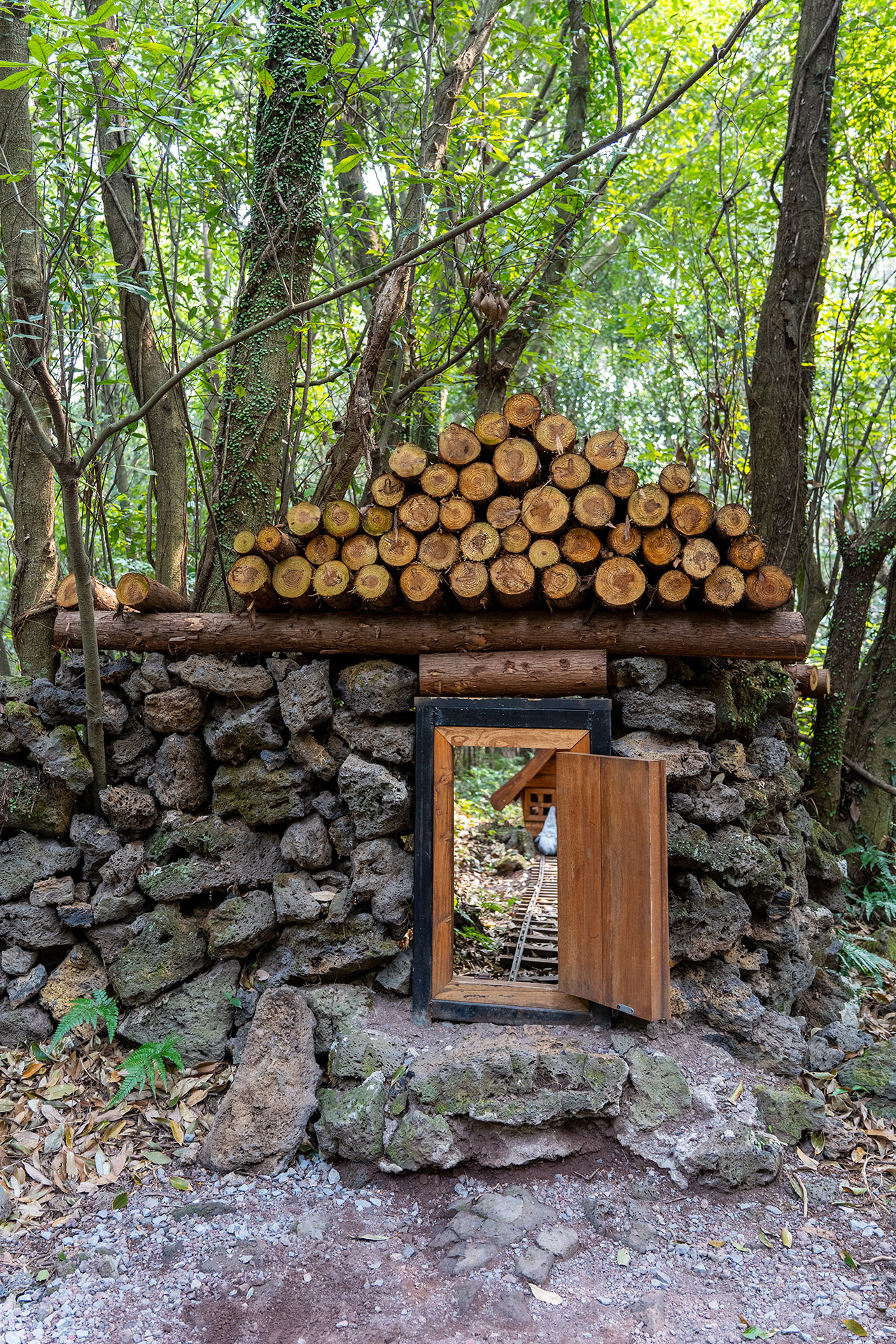 산양큰엉곶(산양곶자왈) 달구지길 난쟁이 집