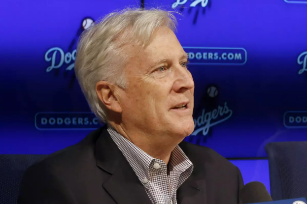 LA레이커스14조원매각,레이커스,NBA,매각,인수,구단주,프랜차이즈 구단 가치,지니버스,마크월터