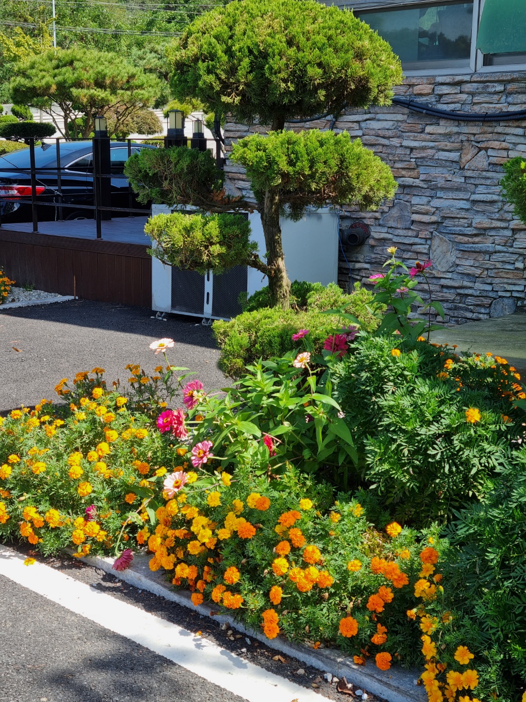 논두렁 민물매운탕 전경