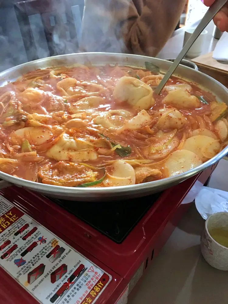 식객 허영만 백반기행 168회 최명길 편 김치만두전골, 토장만두전골, 녹두전, 빈대떡, 손만두 만두 전골 삼청동 경복궁 맛집 소개