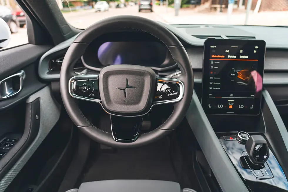 폴스타2 이미지