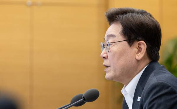 이 대통령 지지율 최저치 40% ｜부동산&middot;인사&middot;20대 지지율 하락 이유 총정리