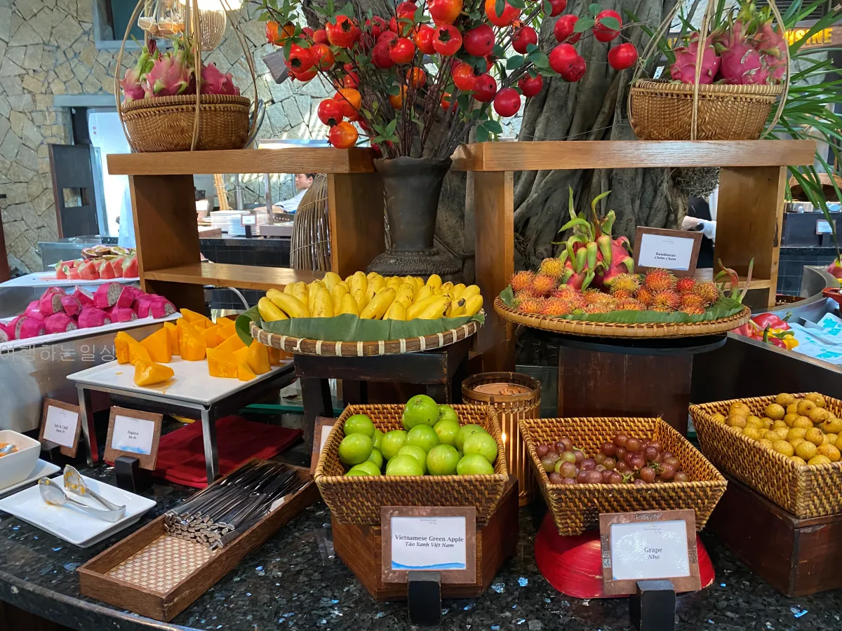 베트남-나트랑-아미아나리조트-조식-후기-꼭-먹어봐야하는-음식-추천(반세오,쌀국수,과일-등)