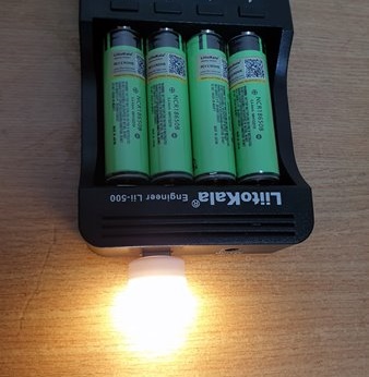 보조배터리 기능 (USB 5V-1A 출력)