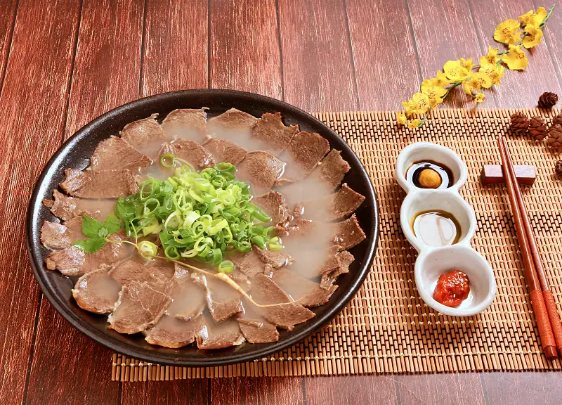투데이 맛있는 메뉴 세계심장재단 환자회복식 추천 간호사가 연구 개발한 타조 사골 곰탕, 타조 불고기 덮밥, 타조 육회 비빔밥 맛있는 식당 추천 부산 서구 맛집