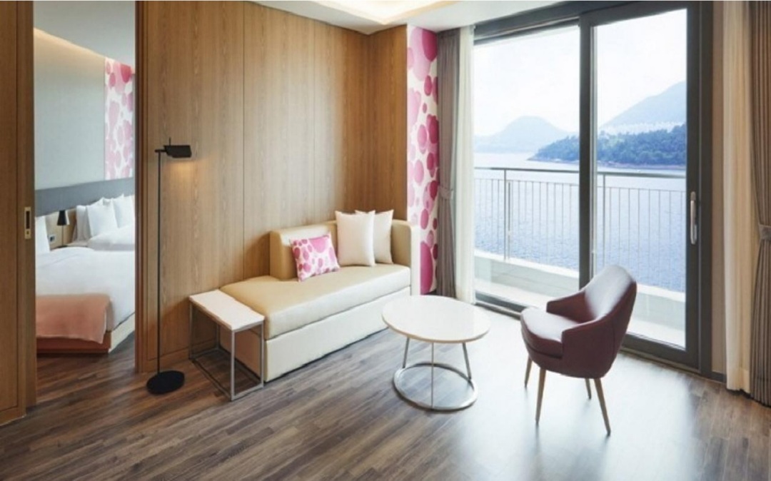 주니어 스위트 패밀리 거실