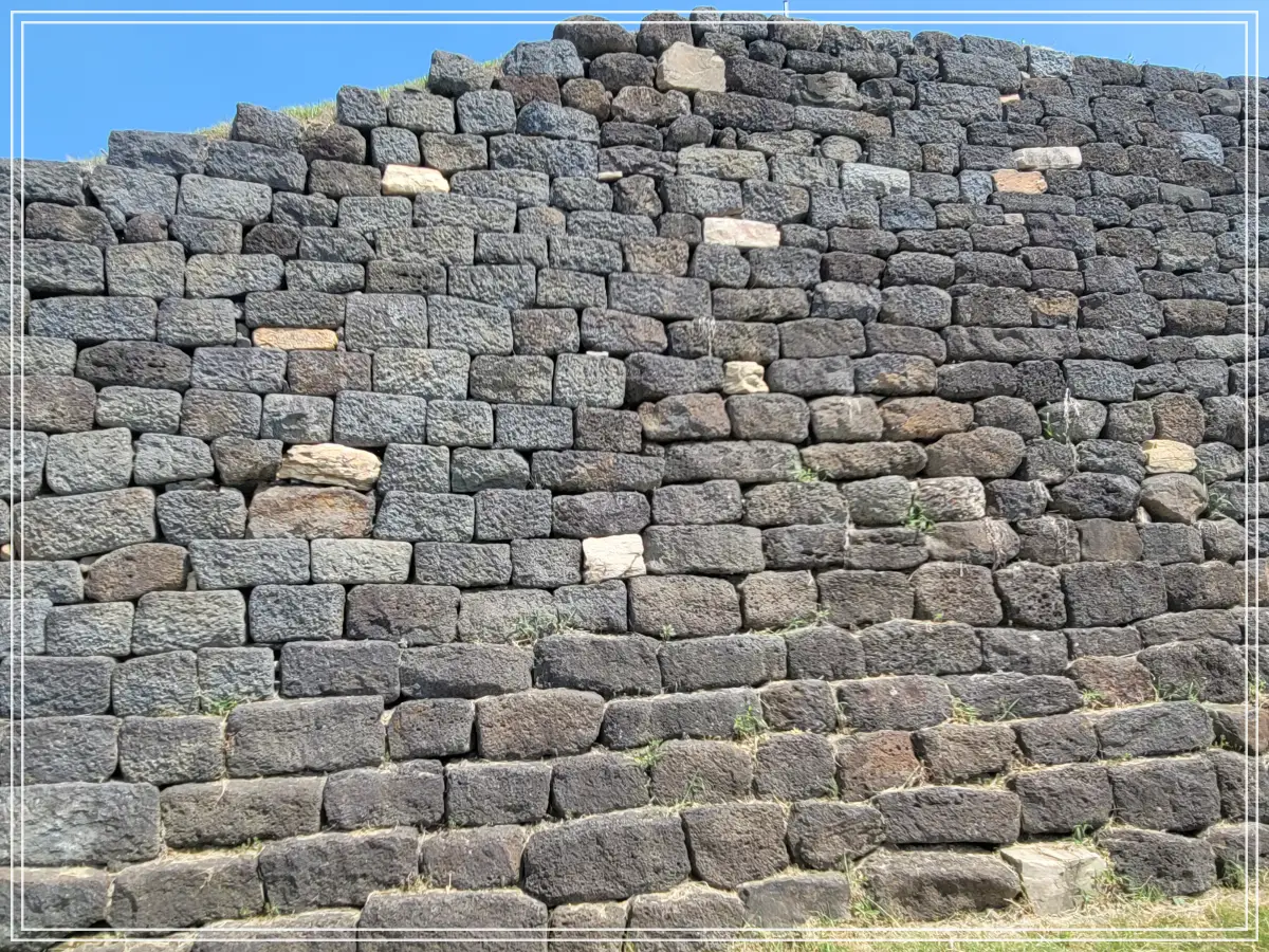 호로고루-성벽-확대