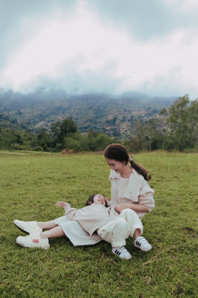 엄마라는 말이 버거울 때가 있는 사진