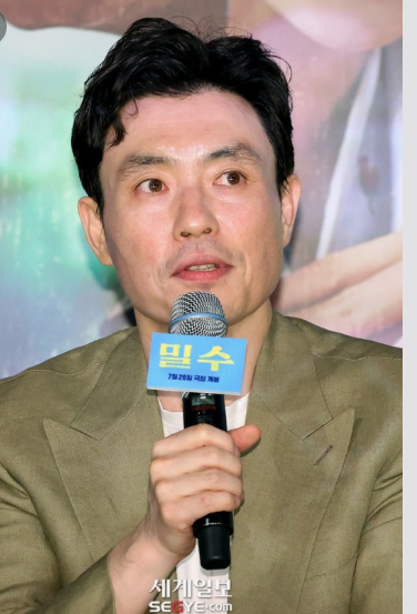 영화감독 류승완