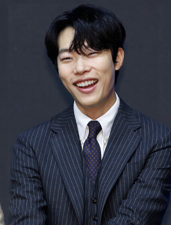 류준열..과 여자들 (혜리&amp;#44;한소희)