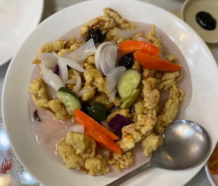 부산 간짜장 맛집 중 찐이다!&rdquo; 75년 전통 동화반점, 왜 아직도 줄 서는지 알겠어요
