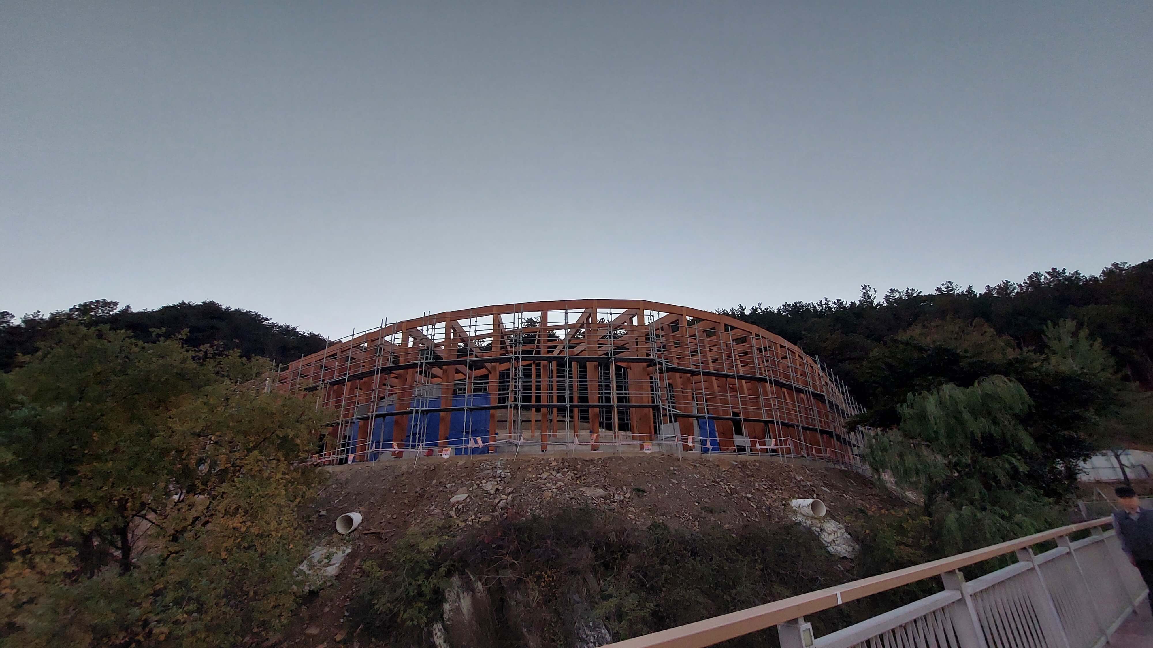 아중호수도서관 골조1