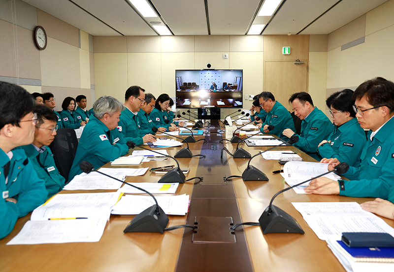 갈등을 해결하는 실마리를 마련했다는 정부