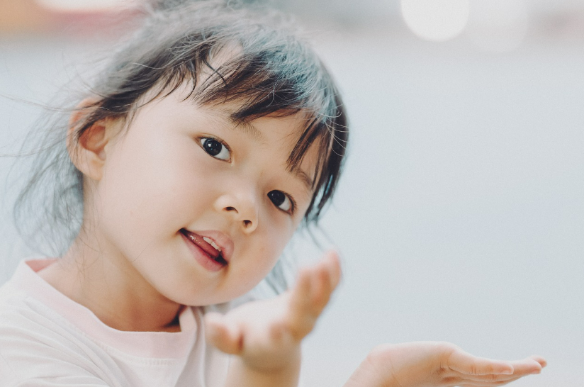 귀여운 소녀 모습