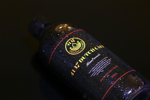 콜드브루 병 커피 사진