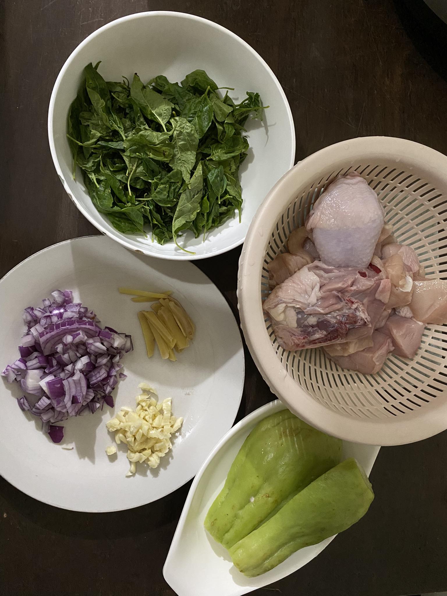 필리핀 음식 - 필리핀 요리 띠놀라 재료