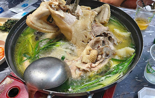 춘천 계곡 백숙집 '명월촌'