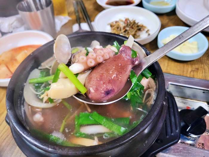 생생 정보마당 마포 공덕 낙지 전골 산낙지 철판 볶음 맛집