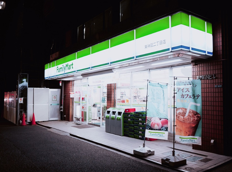 혼자 여행하는 분들을 위한 일본 디저트 TOP5