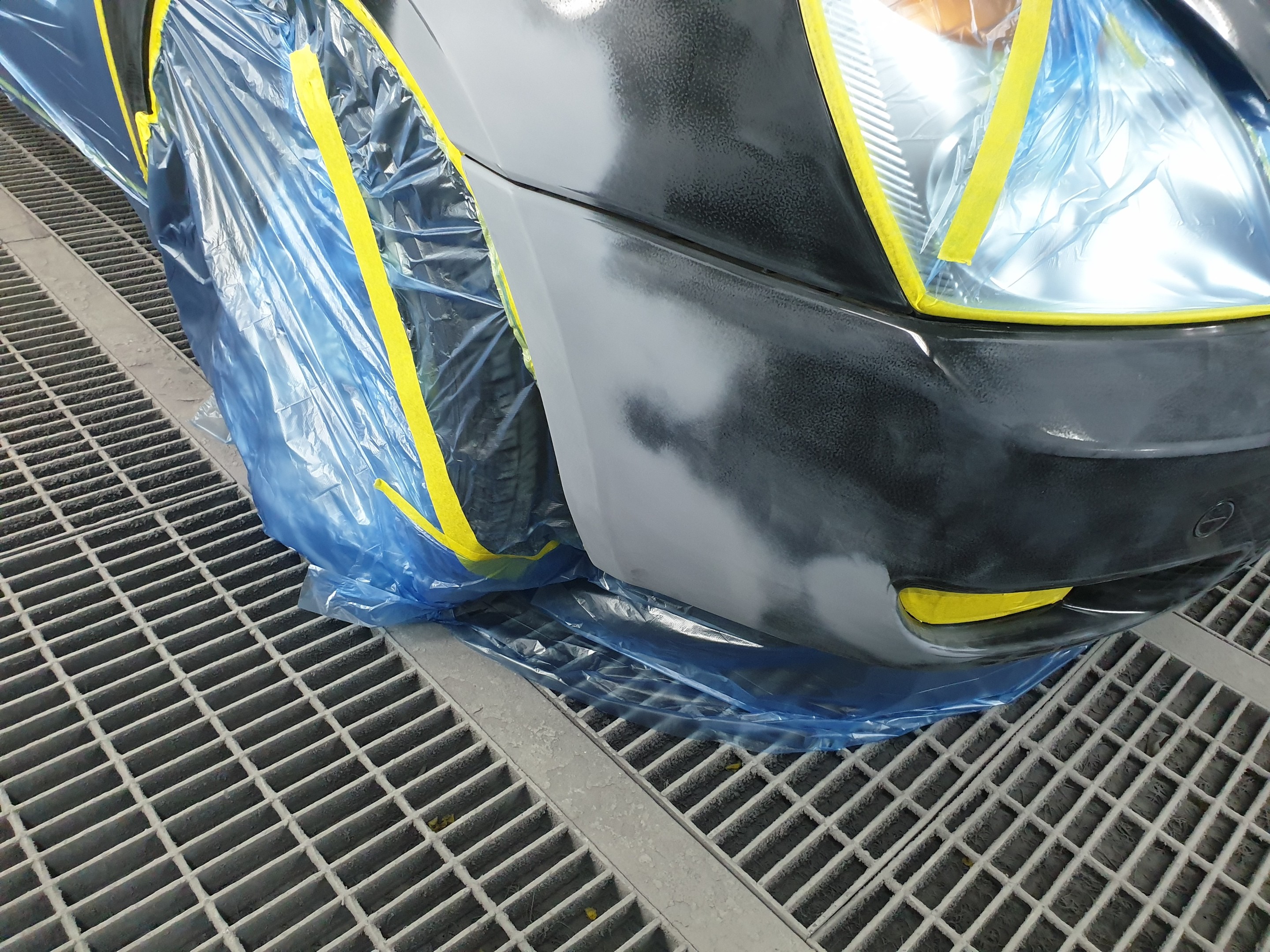 서페이서 도포 작업