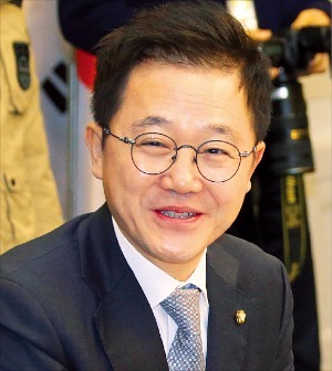 경제학자 강석훈