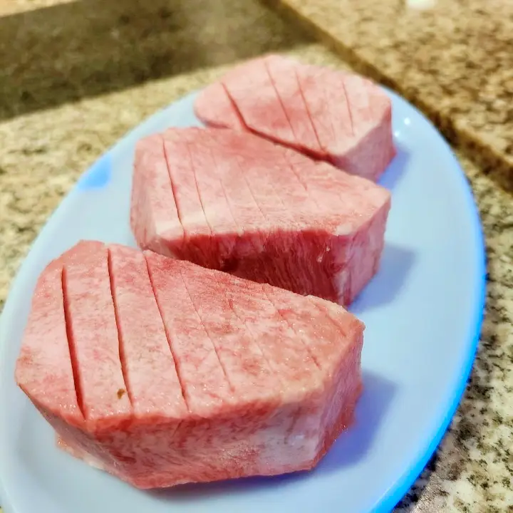 전참시 전지적참견시점 숙대입구 남영동 권율 최원영 율슐랭(권율+미슐랭) 투어 맛집 한우 투뿔 등심 주물럭, 양대창구이, 우설 맛집 소개