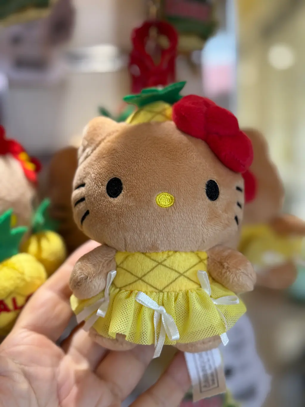 돌플렌테이션 굿즈샵 파인애플 키티