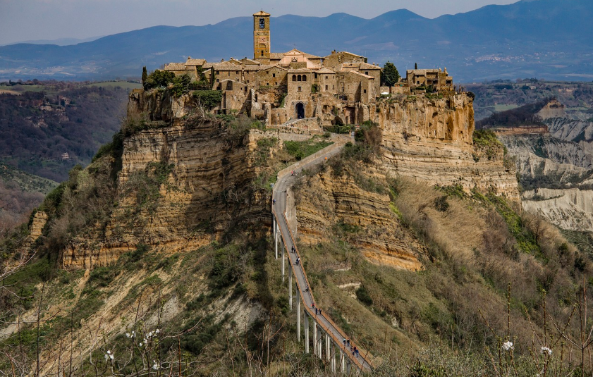 MZ세대 핫플레이스 유럽 소도시 관련 사진