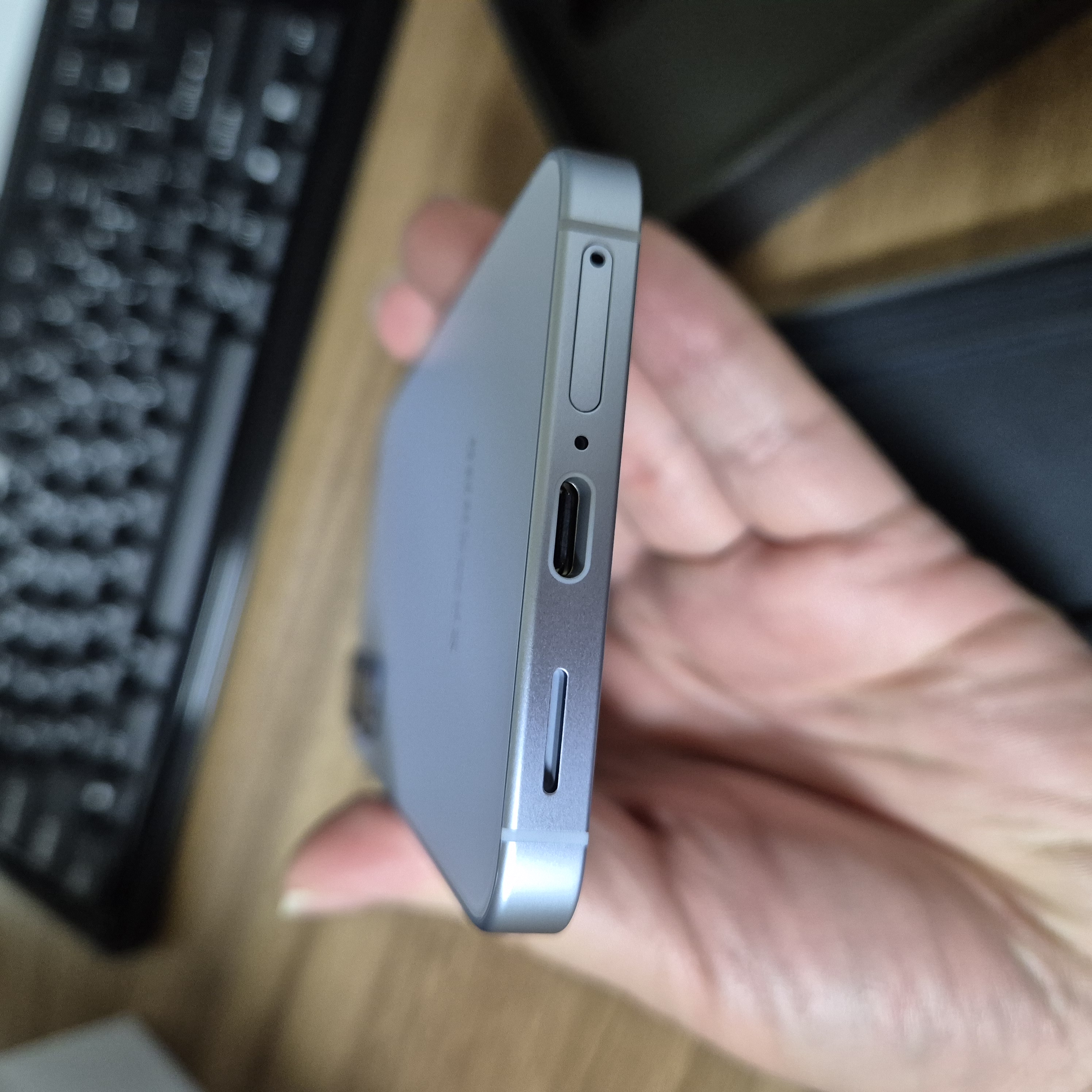 갤럭시 S25 아이스블루 C핀 포트