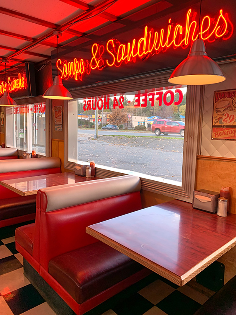 락코스 다이너 내부 조명